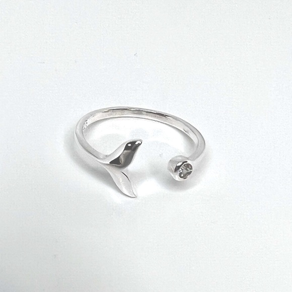 Sale $12 Firm! .925 Sterling Silver Whale Tail Ring - Picture 7 of 15